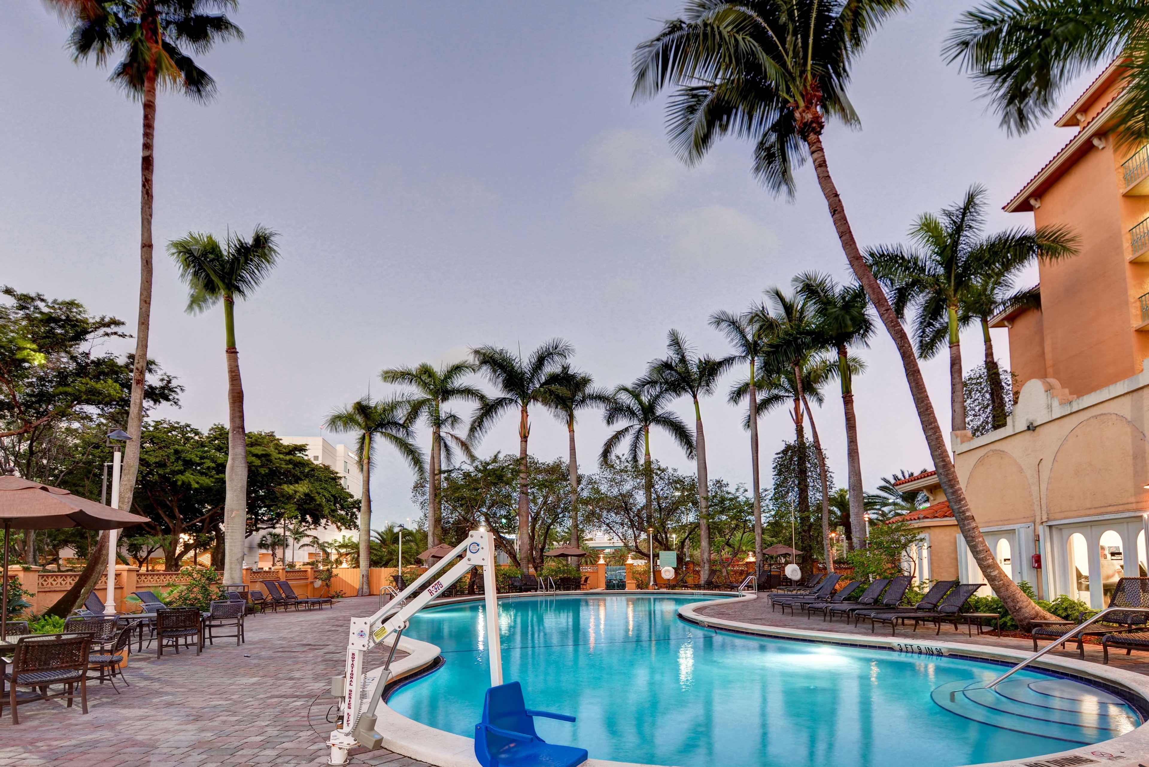 Embassy Suites By Hilton Miami International Airport Miami Springs Dış mekan fotoğraf
