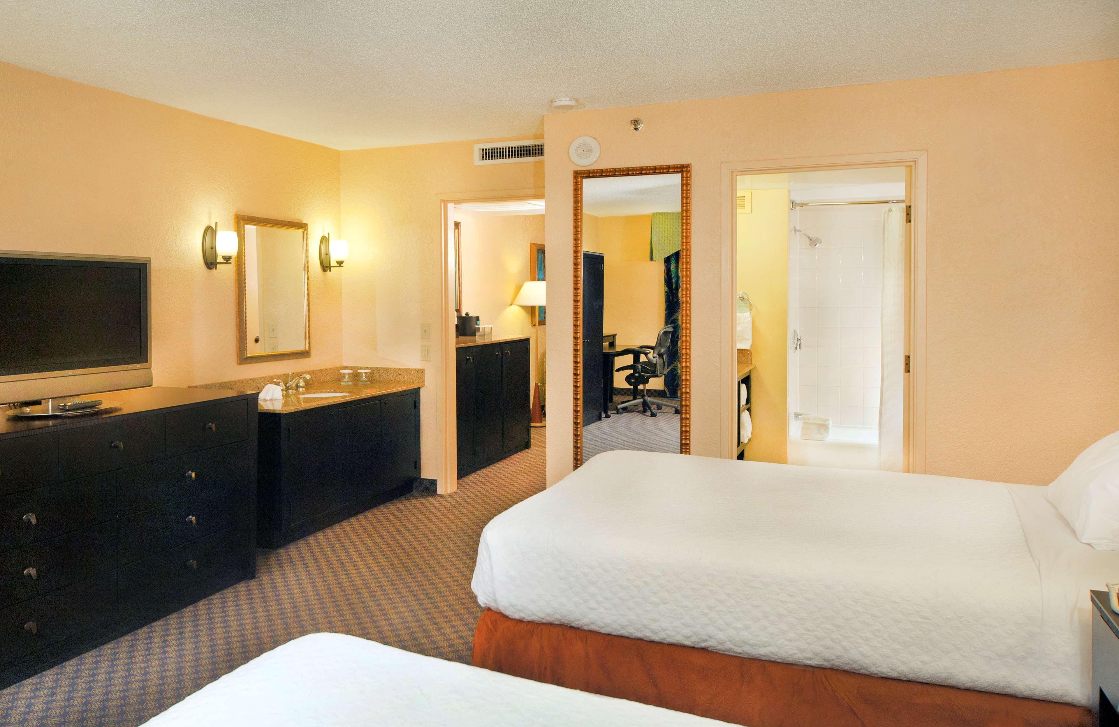 Embassy Suites By Hilton Miami International Airport Miami Springs Dış mekan fotoğraf