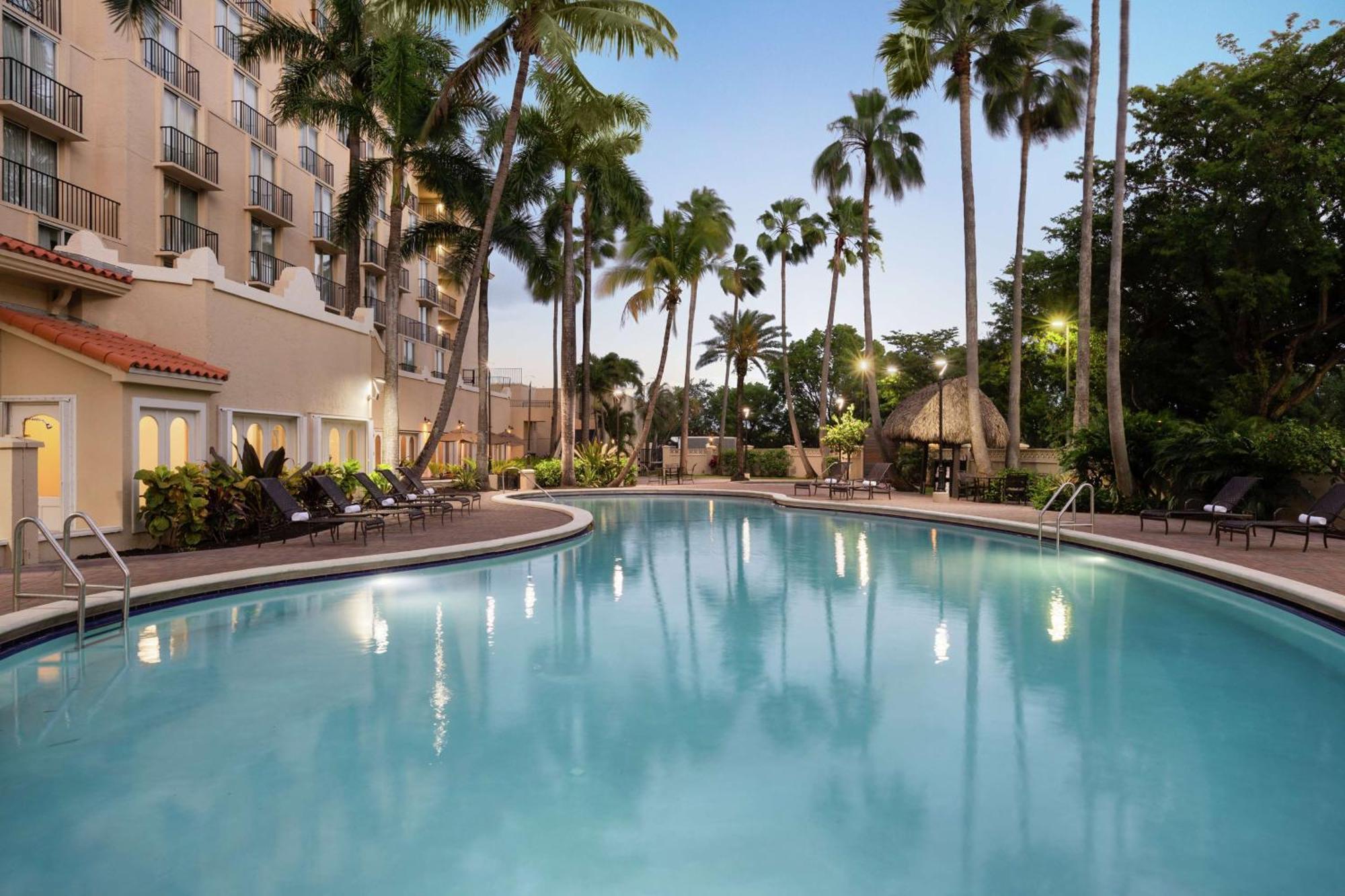 Embassy Suites By Hilton Miami International Airport Miami Springs Dış mekan fotoğraf